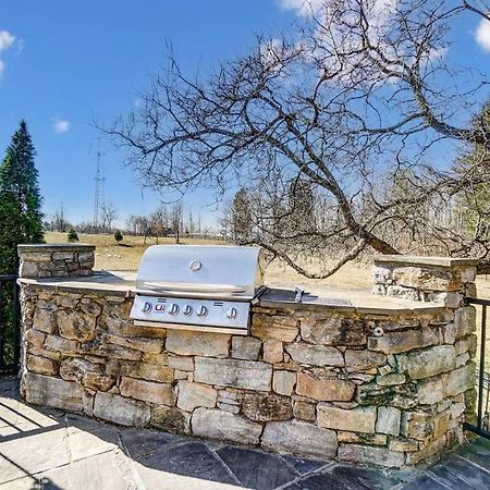 Beautiful Equestrian Estate Home W/ Hot Tub! ラブランド エクステリア 写真